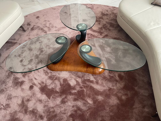 Image 1 of Mesa de centro con diseño de formas orgánicas