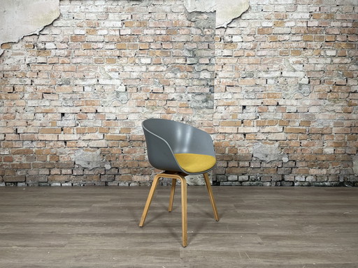 Hay Aac23 Grey Ochre