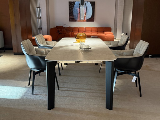 B&B Italia - Oskar Table