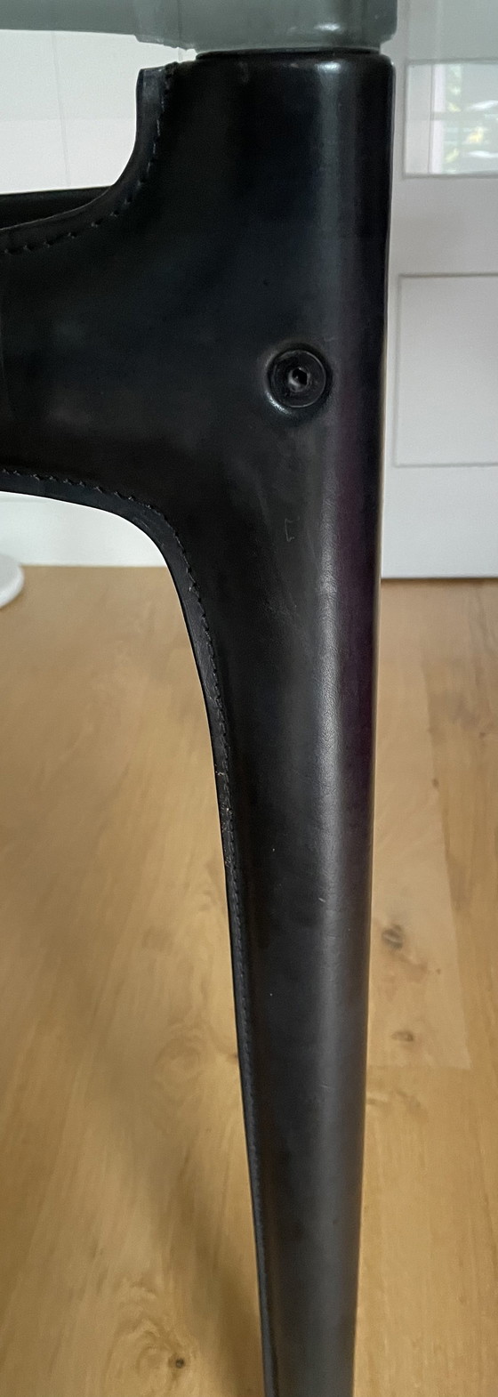 Image 1 of 4x Matteo Grassi dining chairs and 1 dining table