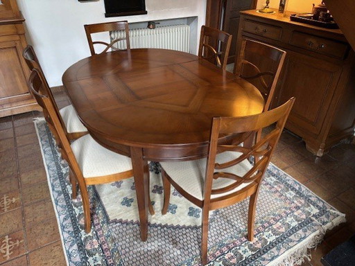 Antique Dining Room With 6 Chairs