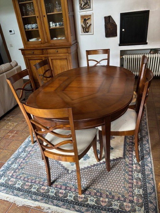 Antique Dining Room With 6 Chairs