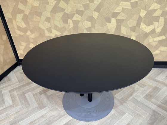 Image 1 of Leolux trias table