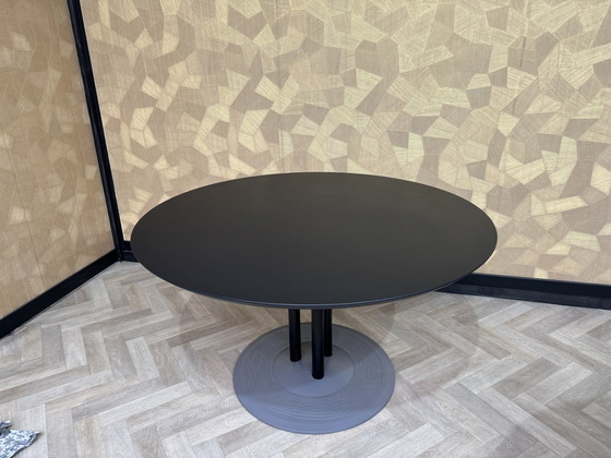 Image 1 of Leolux trias table