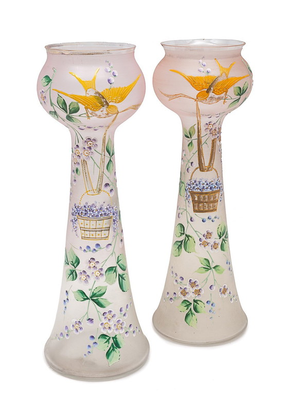 Image 1 of Pair Of Belle Époque Vases