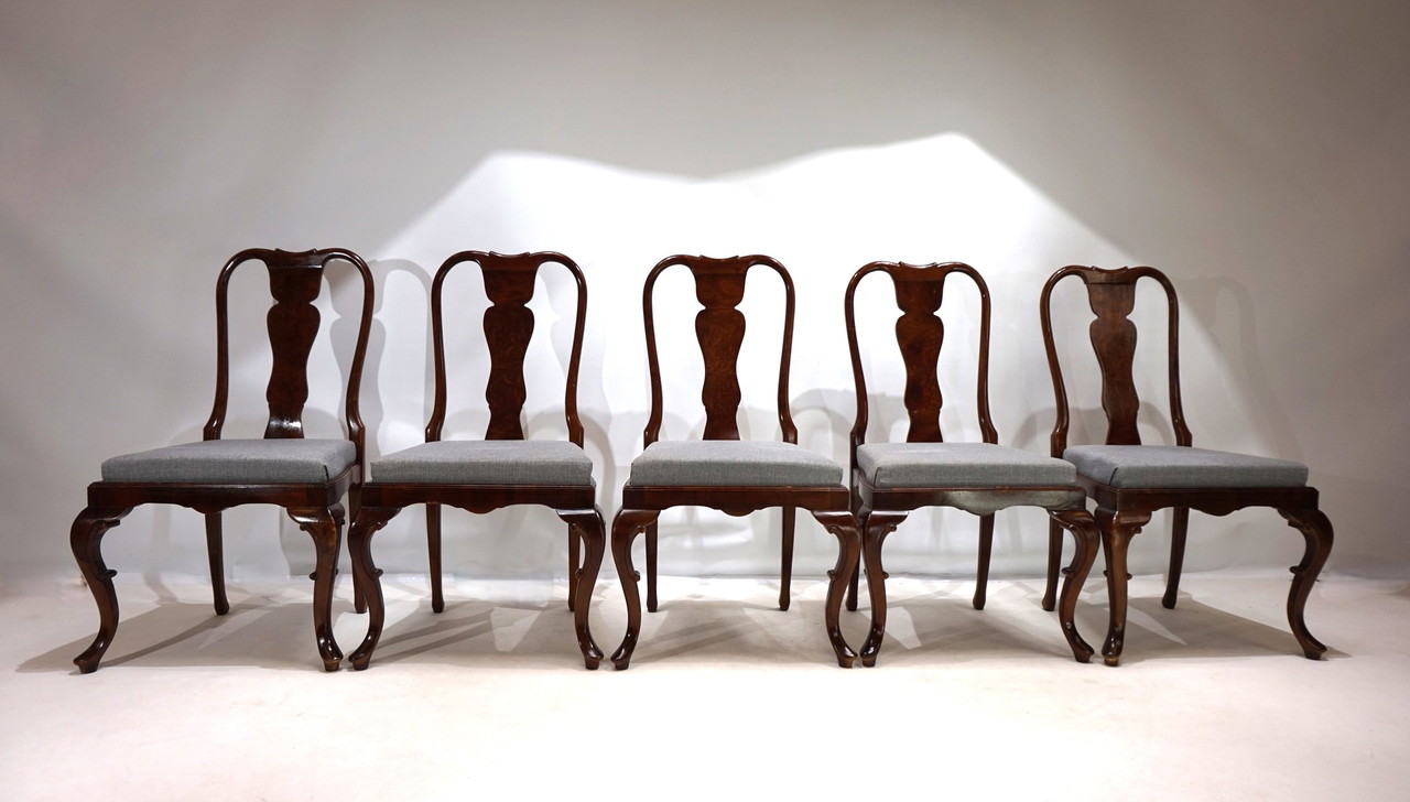 Set Of 5 Queen Anne Mahogany Dining Chairs, 1920 | €750 | Whoppah, image size:1280x728