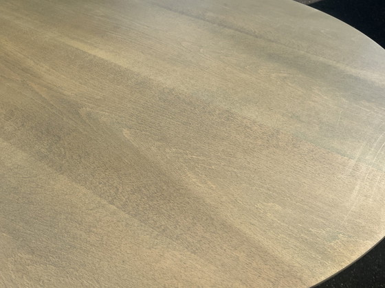 Image 1 of Leolux Trias dining table, Hugo de Ruiter 120 cm