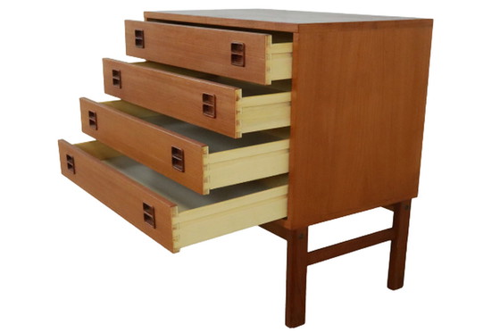 Image 1 of Chest of drawers 'Locksta'