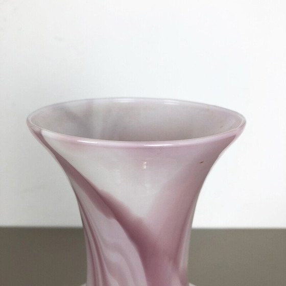 Image 1 of Vaso vintage extra large in opalino rosa, anni '70