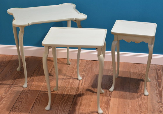 Image 1 of 3x tables d'ensemble vintage