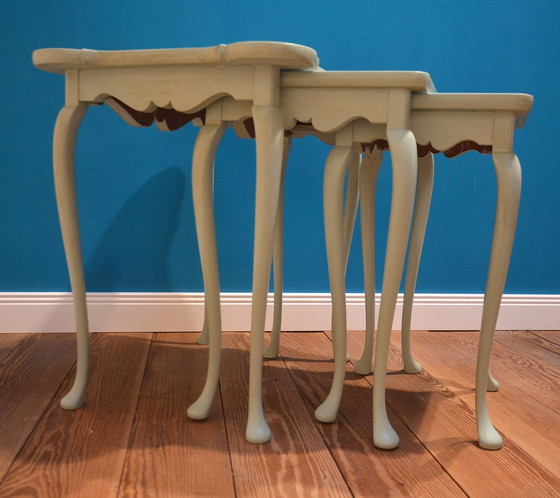 Image 1 of 3x tables d'ensemble vintage