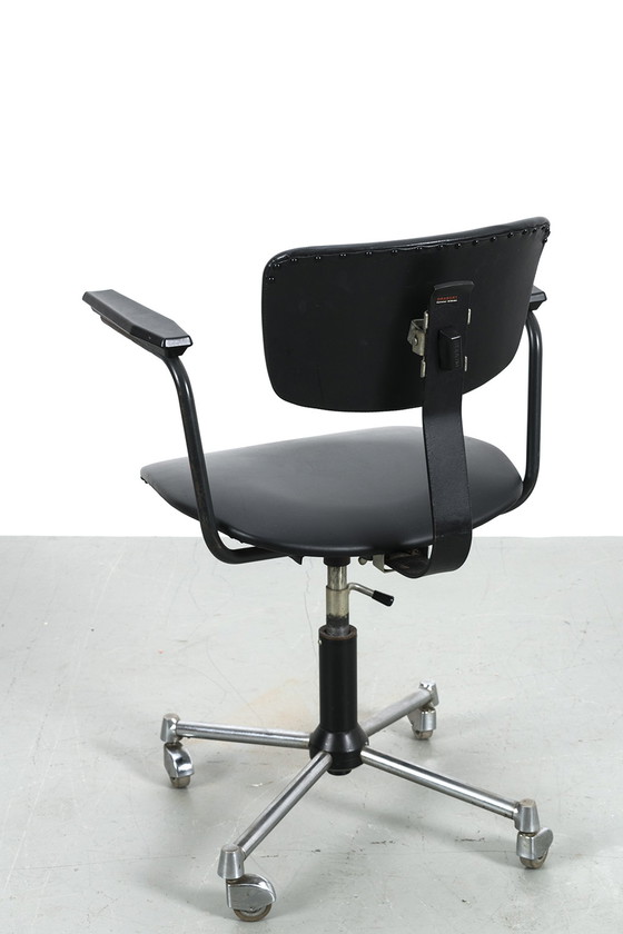 Image 1 of Office chair