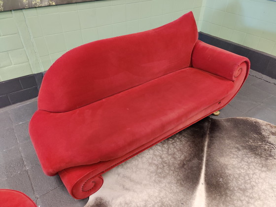 Image 1 of Bretz Gaudi sofa red with footstool