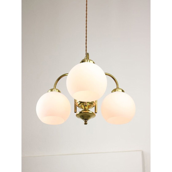 Image 1 of Vintage chandelier in brass and opaline glass, Italy