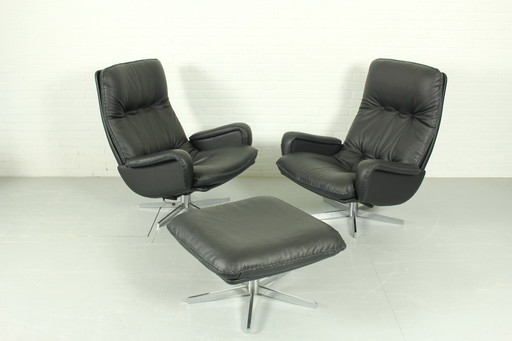 DS231 James Bond highback swivel chairs and matching ottoman by de Sede Switzerland, 1960s