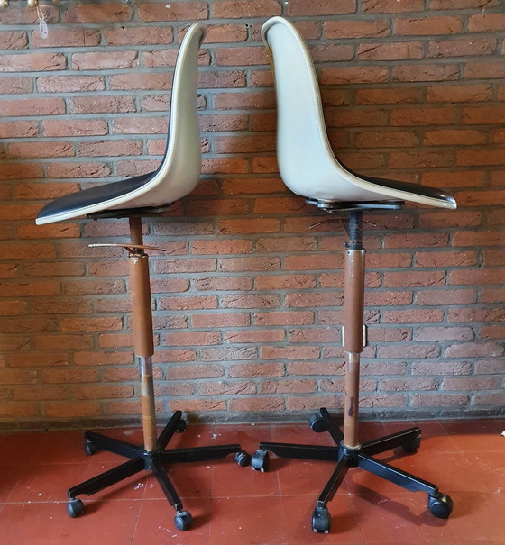 Image 1 of 2x Herman Miller Eames office chair