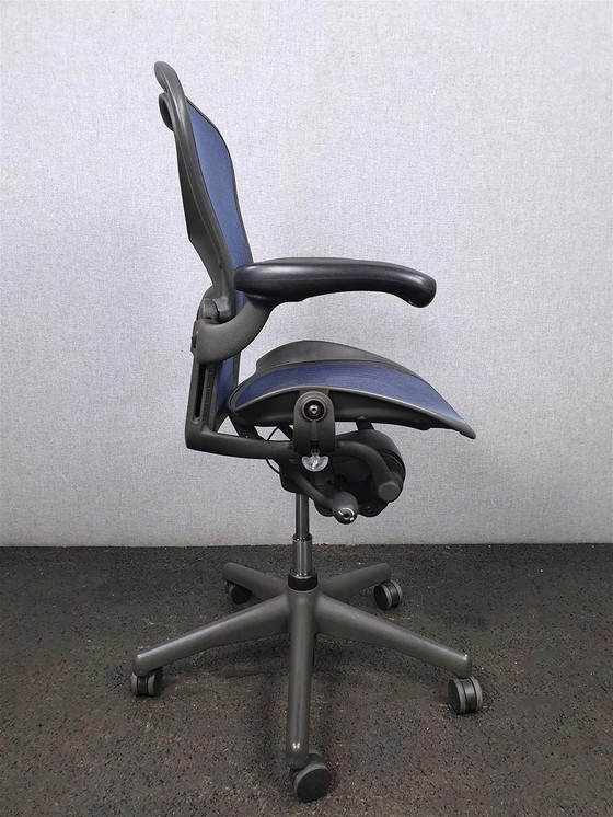 Image 1 of Hermann Miller Aeron Classic Type B