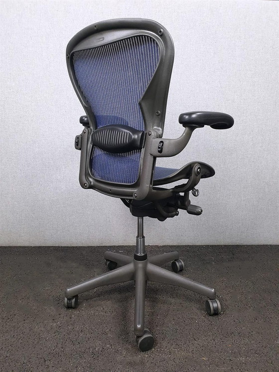 Image 1 of Hermann Miller Aeron Classic Type B