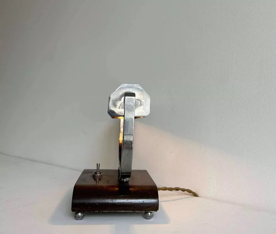 Image 1 of Lámpara de escritorio modernista Art Déco de metal cromado y madera, Francia, década de 1930