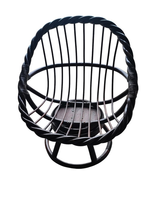 Loveuse Rattan Swivel Armchair