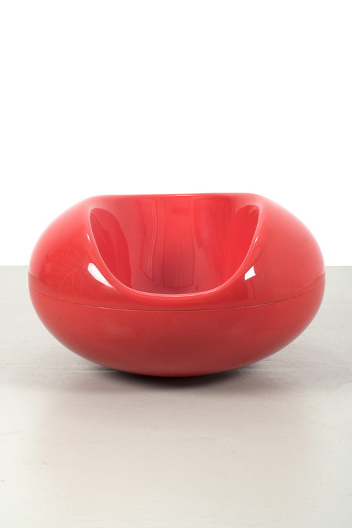 Eero Aarnio armchair red 'Pastil'