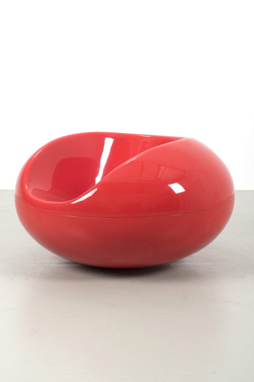 Eero Aarnio armchair red 'Pastil'