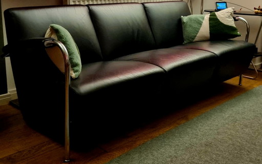 Leolux Scylla 3-seater sofa. Black leather.