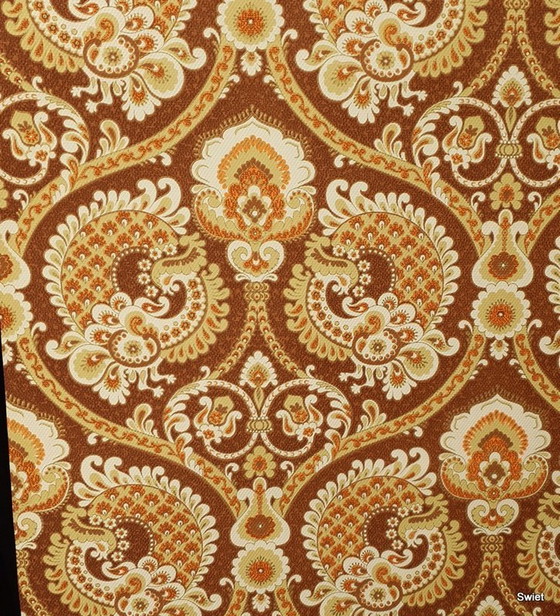Image 1 of 13071 Vintage 1970s Wallpaper Baroque Medallion