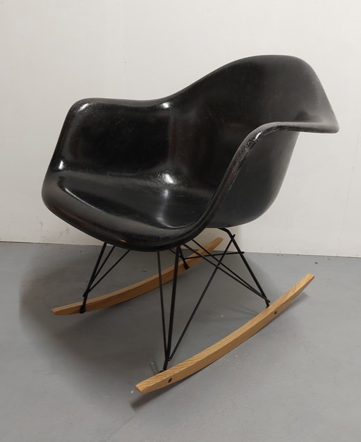 Charles Ray Eames Herman Miller Black Rocking Chair