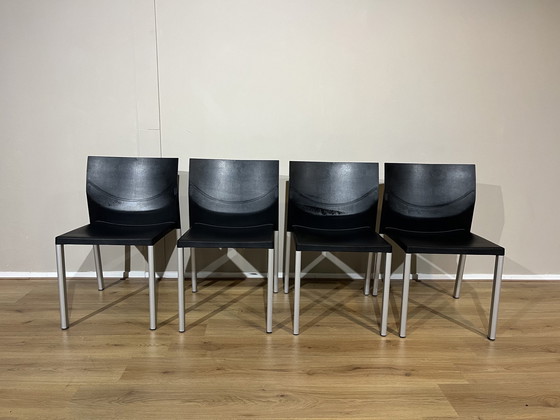 Image 1 of 4X Leolux Myto Dining Chairs Black Plastic Design