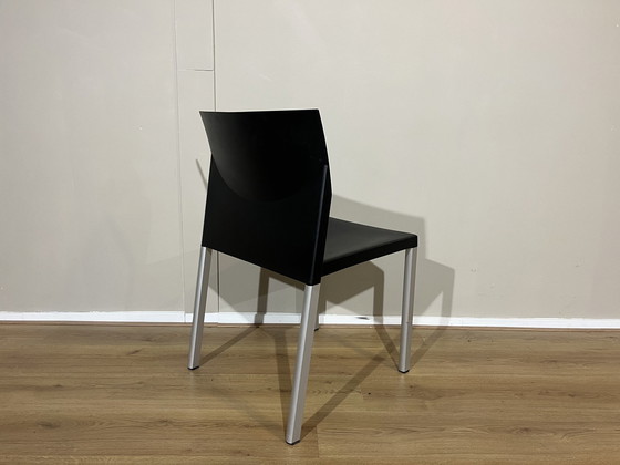 Image 1 of 4X Leolux Myto Dining Chairs Black Plastic Design