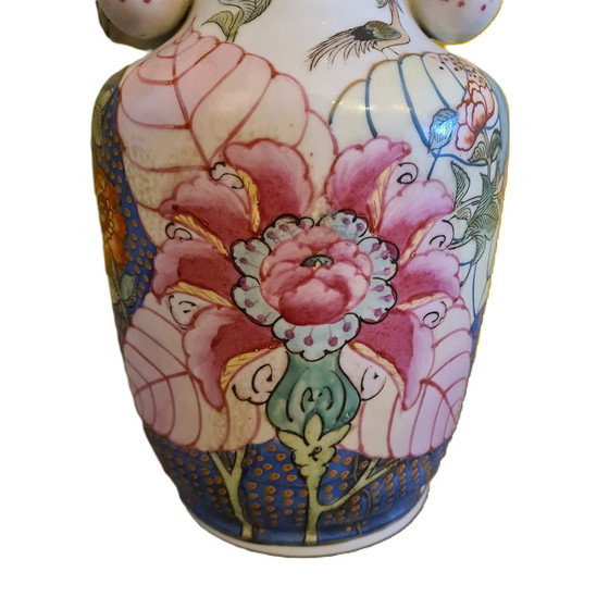 Image 1 of Vase vintage en porcelaine chinoise famille rose