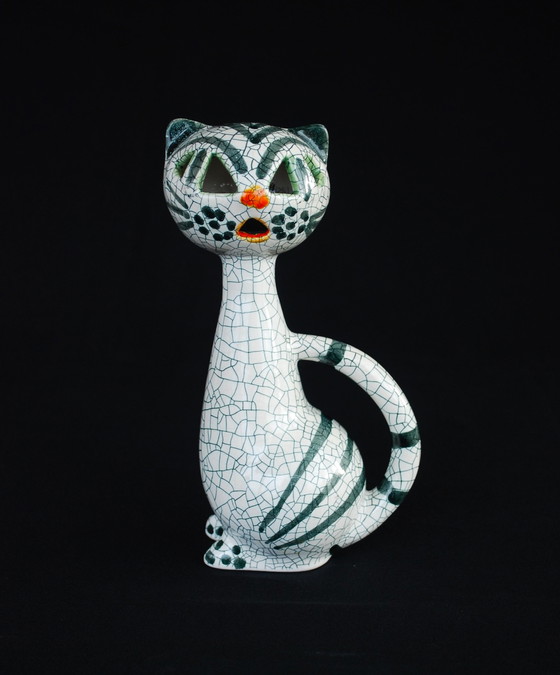 Image 1 of Livia Gorka Sitting cat