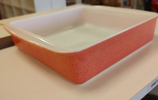 Pyrex Oven Dish In Flamingo Pink From The 1950s