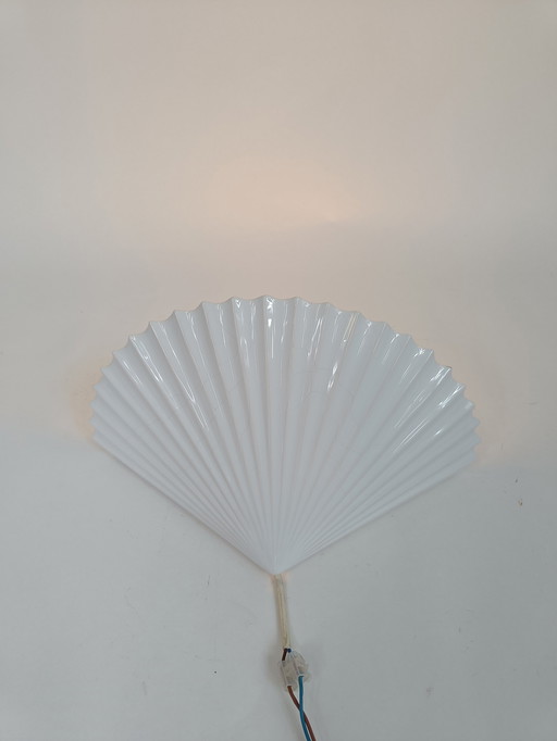 Wall lamp - vintage ceramic shell