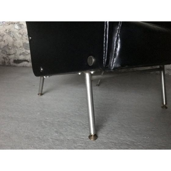 Image 1 of Poltrona vintage in similpelle nera