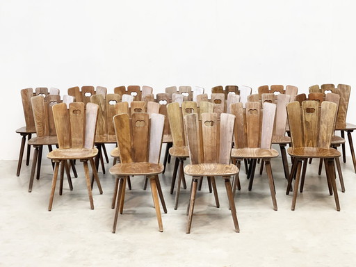 Xl lot de chaises de salle à manger brutaliste