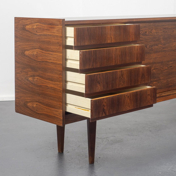 Image 1 of 70's sideboard en palissandre, restauré, 250cm