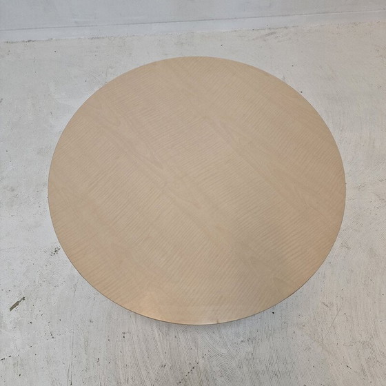 Image 1 of Vintage round coffee table by Artifort