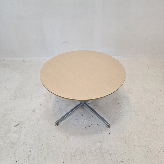 Image 1 of Vintage round coffee table by Artifort