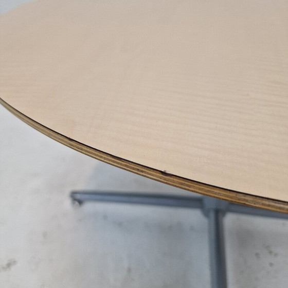Image 1 of Vintage round coffee table by Artifort
