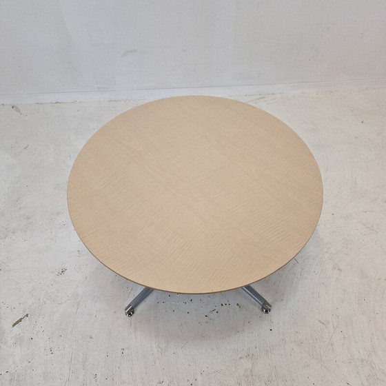 Image 1 of Vintage round coffee table by Artifort