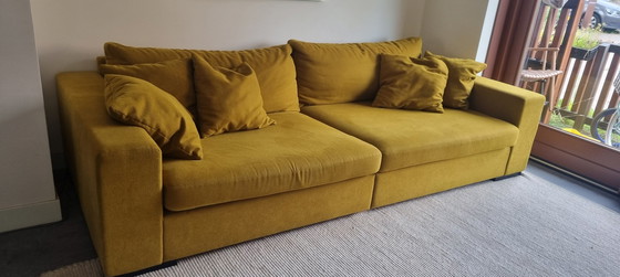 Image 1 of Homestock Haarlem sofa