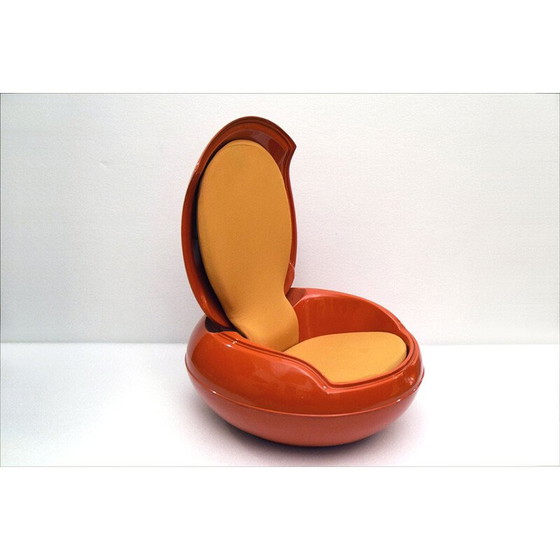 Image 1 of Vintage Egg plastic armchair and fabric cushion by Peter Ghyczy, 1960