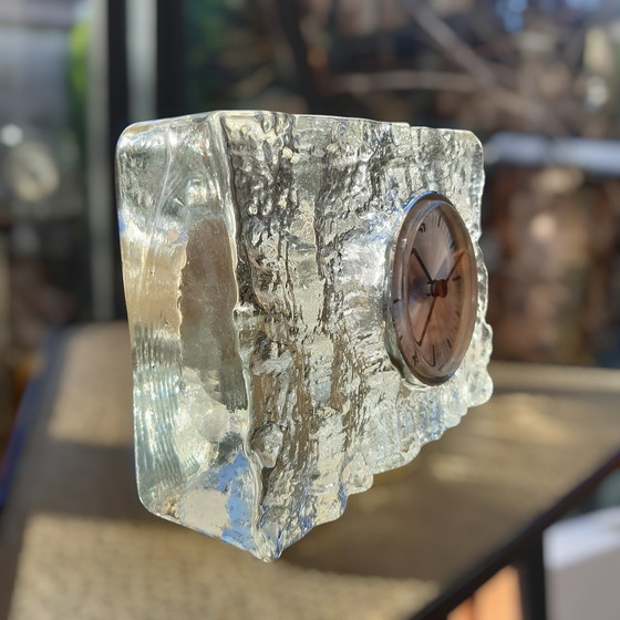 Image 1 of Vintage Ice Block Quartz Table Clock 12X17X5Cm, Unmarked