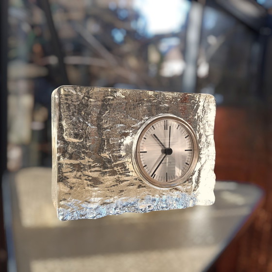 Image 1 of Vintage Ice Block Quartz Table Clock 12X17X5Cm, Unmarked