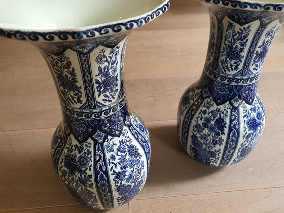 Image 1 of 2x Large pointed trumpet vases Delft blue