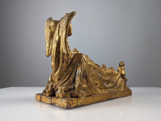 Queen And Angels Sculpture In Golden Terracotta