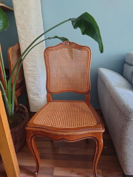 4x Chaises cannées de salle à manger en bois de style Louis XV français