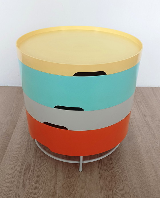 Image 1 of Boîte de rangement/table Ikea 1980